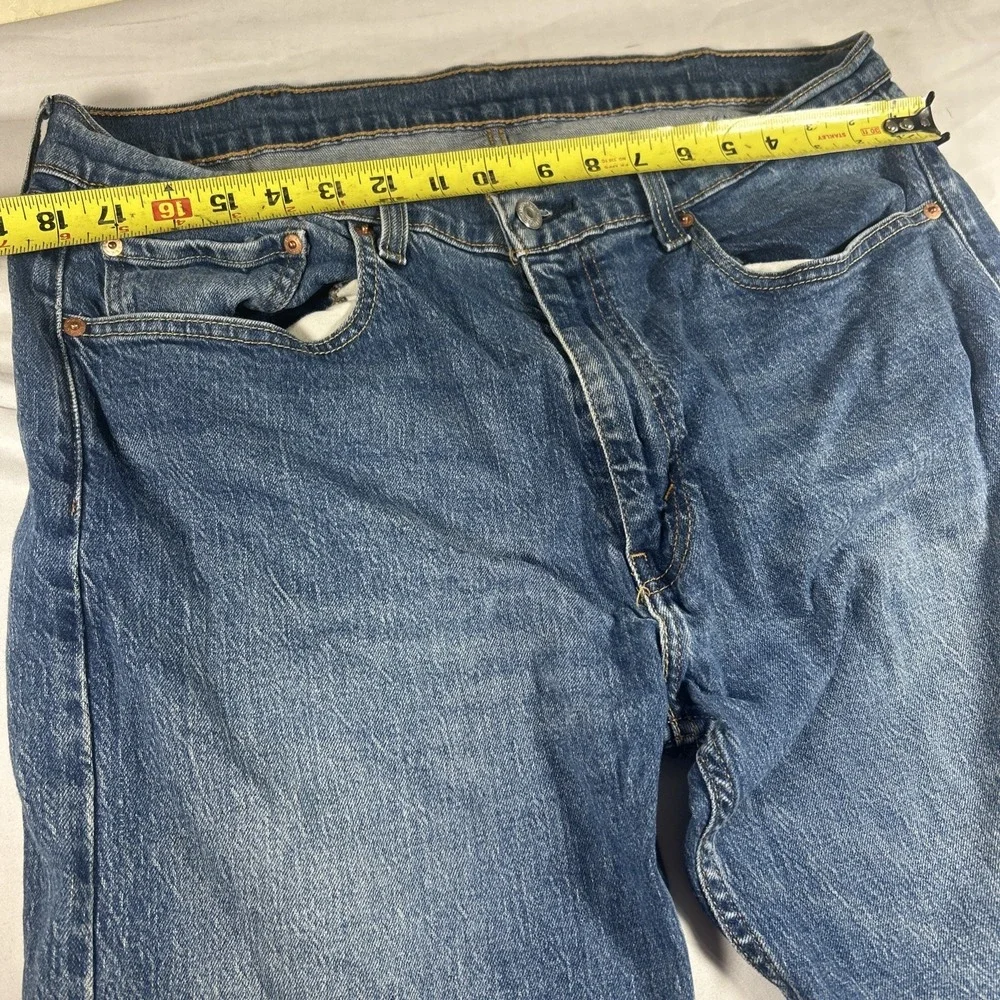 Vintage Levi's 505 Jeans Mens 38x32 Blue Regular Fit Straight Leg Vintage